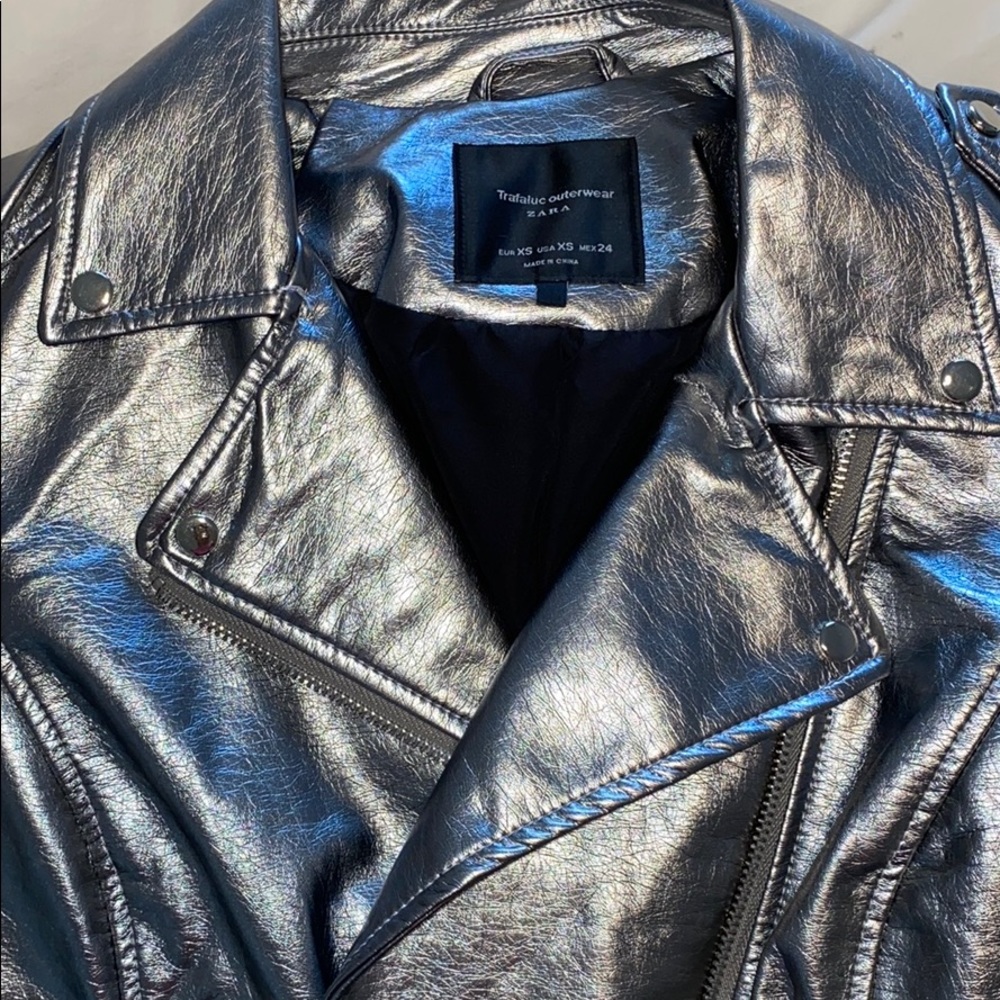 Metallic Silver Leather Jacket - image 3